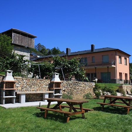 Apartamentos Arcos Del Esva Луарка Экстерьер фото
